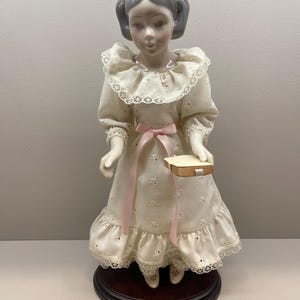 Bing&Grondahl Denmark Annual Doll Josephine 1989 Porcelain Figurine