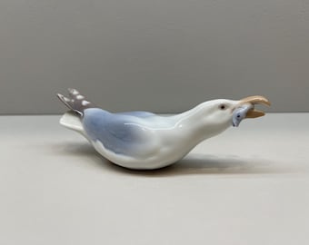 Bing & Grondahl 1808 Denamrk Seagull Bird with Fish Porcelain Figurine