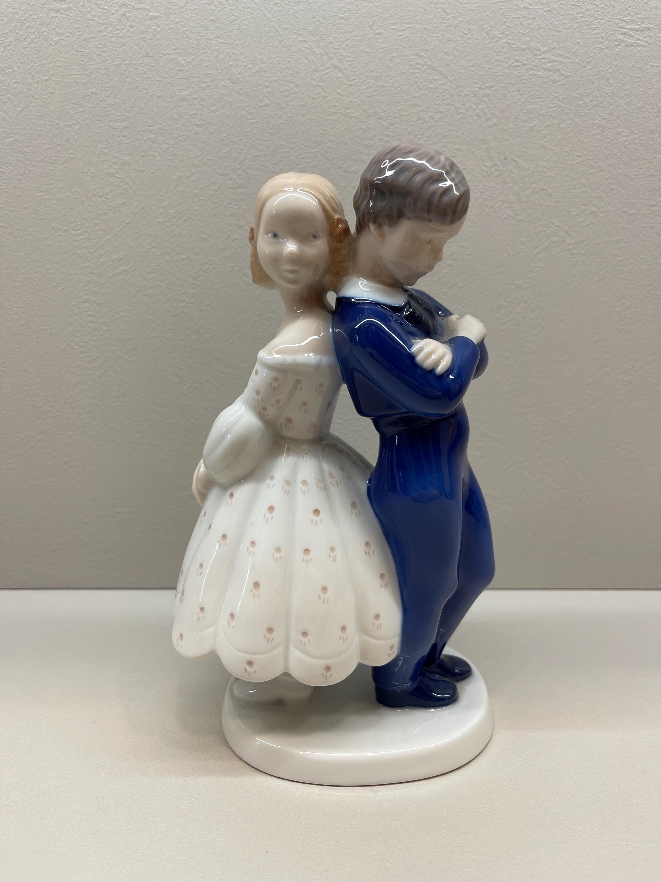 Bing & Grondahl 2372 Wedding Couple “Pardon me” Porcelain Figurine