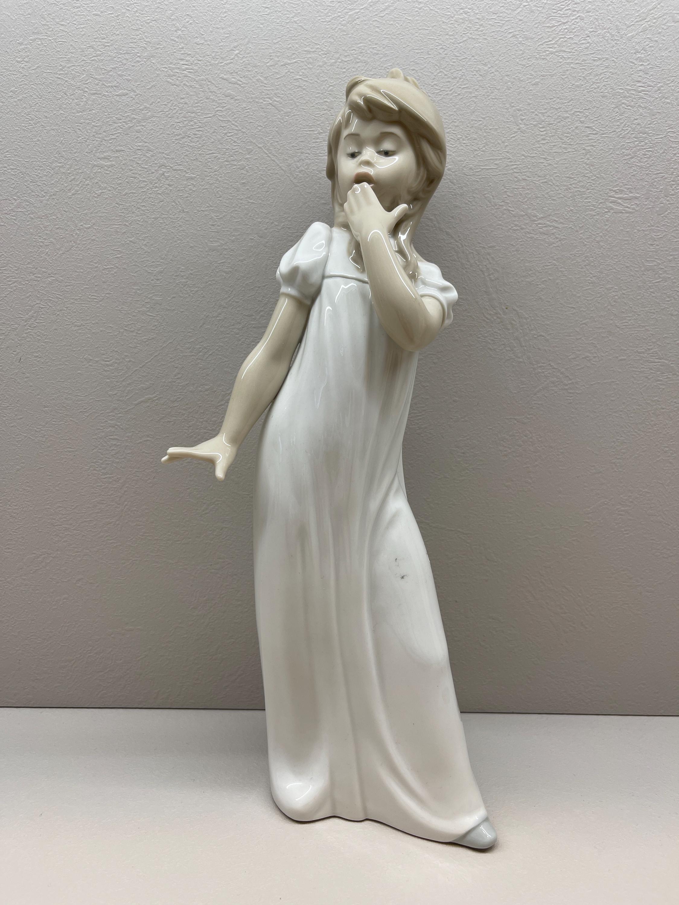 Lladro Girl Yawning - Etsy