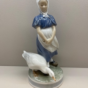 Royal Copenhagen 527 Denmark Girl with Geese Porcelain Figurine