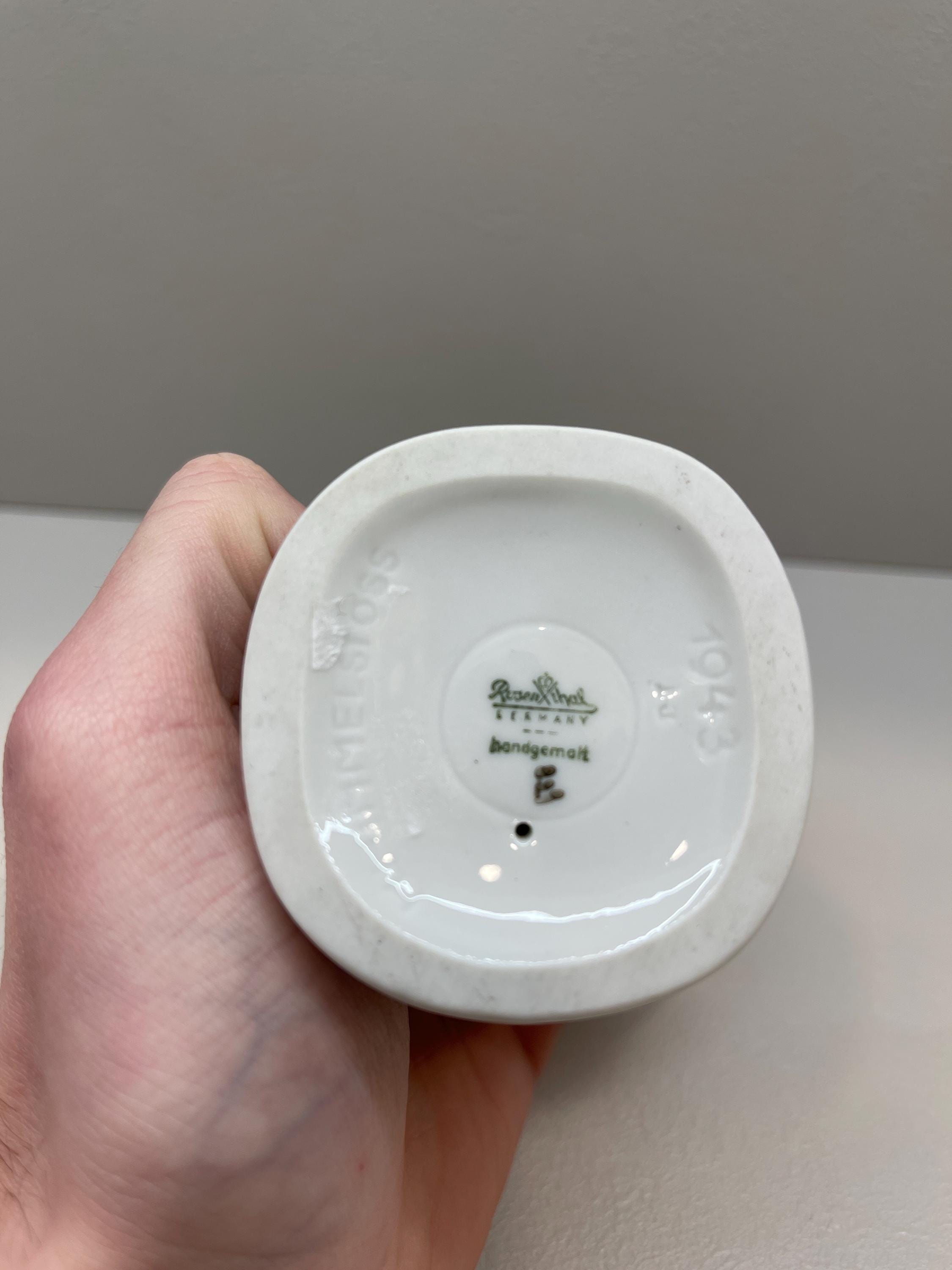 ローゼンタール ドイツ 1943年 黄色いひよこ鳥 磁器の置物 - Etsy 日本