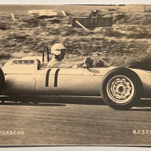 Joachim Bonnier au volant de la Porsche lors du Grand Prix des Pays-Bas 1962 Carte postale de la Saint-Valentin avec photo réelle