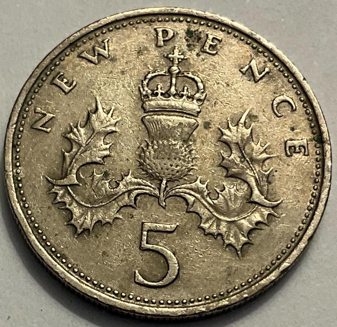 1970/1989年エリザベス2世5ペンス硬貨 - Etsy 日本