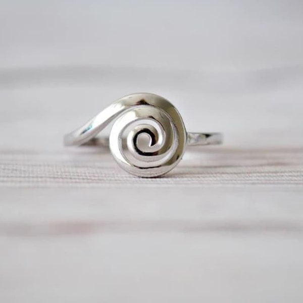 Sterling Silver Spiral Ring, silver ring, statement ring, spiral ring, swirl, gift, promise ring, right hand ring, asymmetric ring, unique