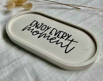 Jesmonite bowl - empty pocket with inspirational message
