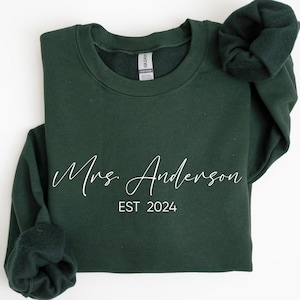 Custom Mrs Sweatshirt, Mrs Last Name Sweatshirt, Bride Personalized Sweatshirt, Future Mrs , Wifey Sweatshirt, Bride Sweatshirt, Mrs Custom