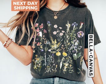 Pressed Flowers Tshirt, Boho Wildflowers Cottagecore Shirt, Oversized Vintage Botanical Tee, Pastel Floral Nature Shirt, Garden Lover Shirt