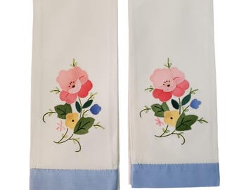 Vintage Hand Embroidered Floral Applique Linen Hand Towels 2 W/ Blue Border