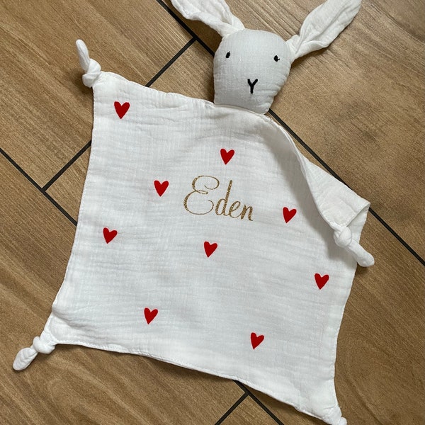 Doudou lapin blanc gaze de coton, coeur