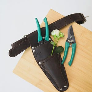 Gardening Belt Hori Hori Leather Sheath belt with Pruner and Scissor Pockets. Personalized florist Tool Belt Leather,