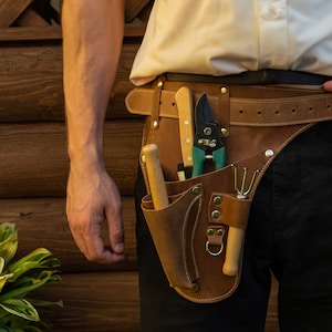 Leather Gift. Leather garden Tool Belt. Personalized florist Tool Belt Leather, Gardening Belt, Tool Bag Belt, Farmer Tool Belt Pouch image 7