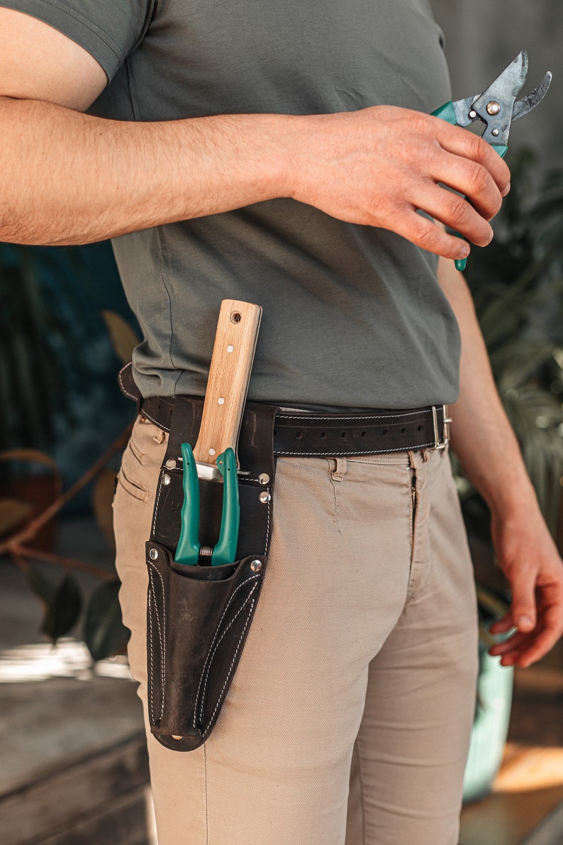 Hori Hori Leather Sheath belt with Pruner and Scissor Pockets. Personalized florist Tool Belt Leather, Gardening Belt. Black