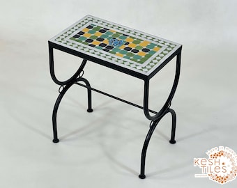 手作りモザイクテーブル：長方形のモロッコ風ゼリジェデザイン