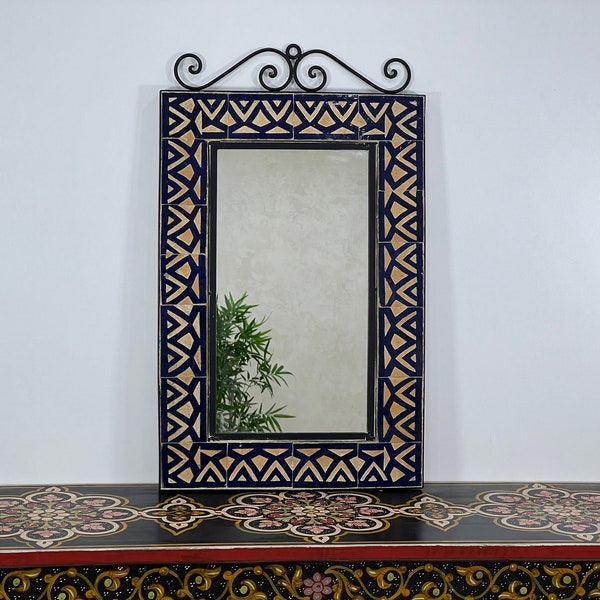 Miroir MOSAIC sur mesure, miroir mosaïque fait main encadré marocain, miroir carrelé bleu exotique et beige - miroir intérieur/extérieur sur commande.