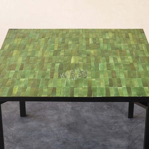 Mesa de mosaico marroquí: Azulejo Zellije verde Tamegroute, mueble para interior/exterior.