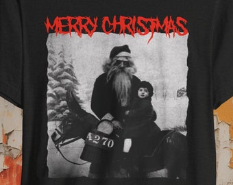 Funny Christmas Shirt Creepy Santa Black Gothic Christmas Tee Vintage Holiday T-shirt Gift for Goth Fans and Alternative Fashion