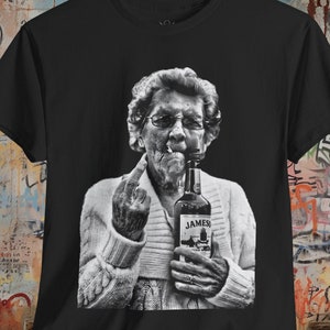Granny Middle Finger Shirt Black Sweatshirt Funny Tee Jameson Whisky T-shirt Sarcastic Elderly Women Graphic Gift for Mom Birthday