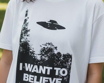 I Want To Believe Shirt Alien UFO T Shirt Retro UFO Tee Vintage Alien Shirt Sci Fi Apparel Paranormal Gift For UFO Fan Believer