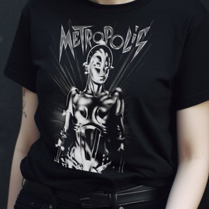 Metropolis Movie Shirt Vintage Sci-Fi Tee Classic Horror Shirt Gothic Punk Fashion Fritz Lang Retro Film Gift For Him Hoodie Weatshirt