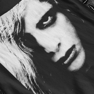 Horror Movie Shirt - NIGHT of the LIVING DEAD T-shirt Gift Zombie Shirts for Halloween lovers Gifts for Goths Punk Rock Gift for Movie
