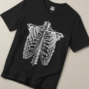 Horror T-shirt Skeleton Ribcage Metal Grunge Emo Alternative Goth Gothic Punk Tee Dark Aesthetic Spooky Skeleton Graphic Halloween Bones imagem 2
