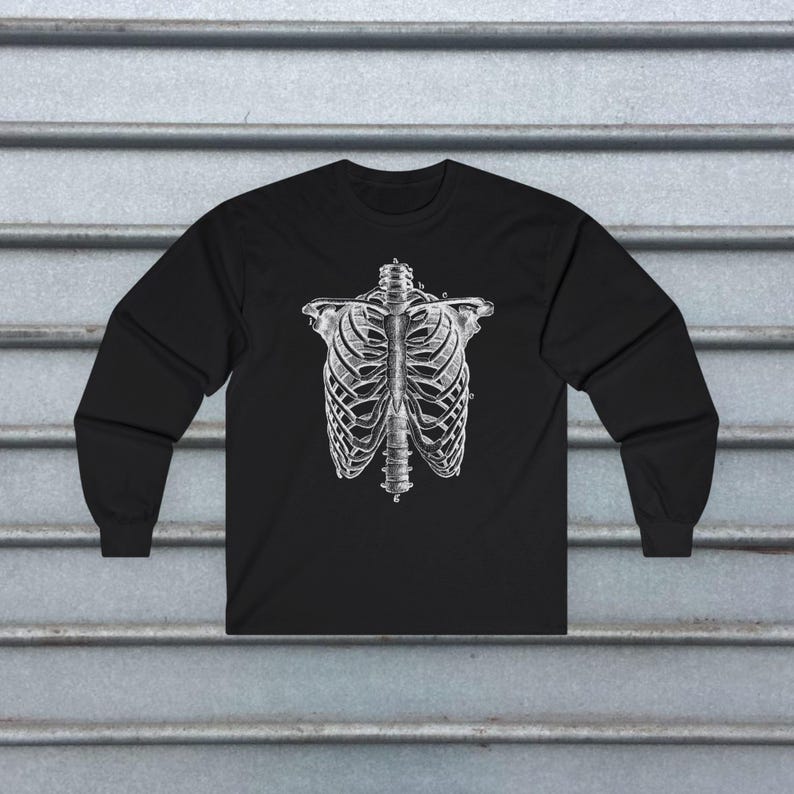 Horror T-shirt Skeleton Ribcage Metal Grunge Emo Alternative Goth Gothic Punk Tee Dark Aesthetic Spooky Skeleton Graphic Halloween Bones Long Sleeve Tee