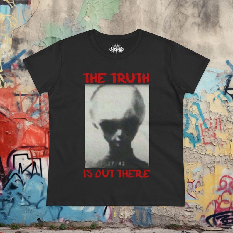 UFO Alien Shirt • The Truth Is Out There Tee • Skinny Bob Retro Alien T-Shirt • UAP Conspiracy Tee • Extraterrestrial Gift - Unisex Ladies Ladies Tee