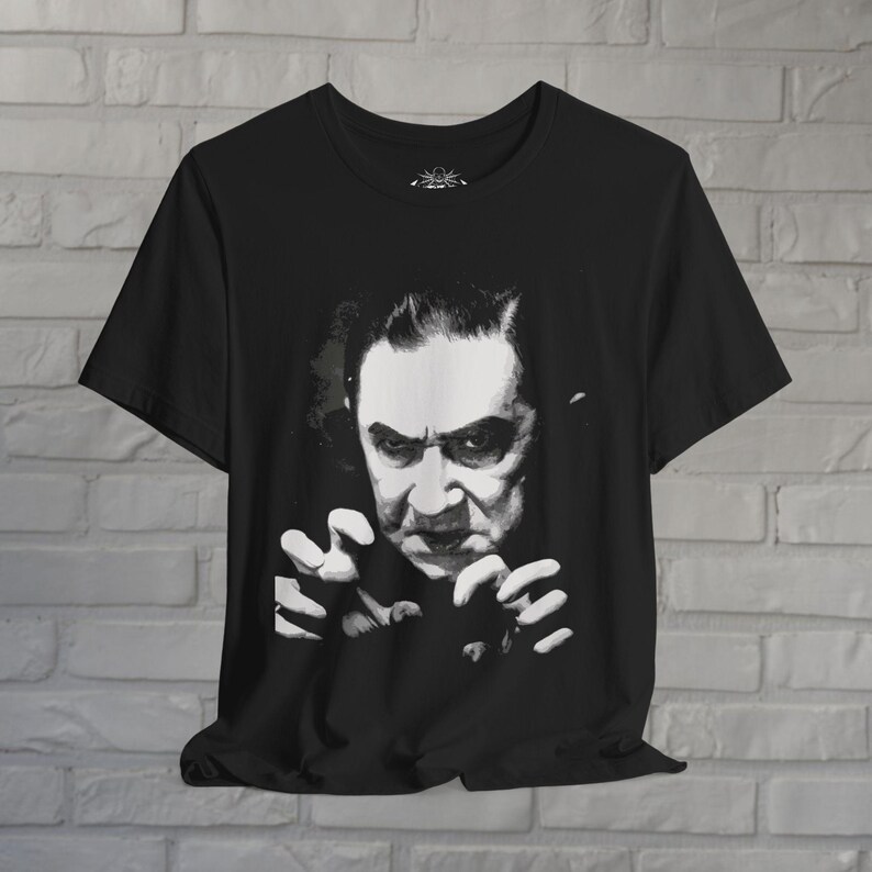 Bela Lugosi Dracula Shirt Classic Horror T Shirt Tee Long Sleeve Ladies Top Vampire Movie Graphic Goth Clothing Halloween Gift For Fan Classic Tee - Gildan