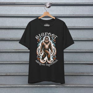 Bigfoot T Shirt Tattoo Style Shirt Traditional Sasquatch Tee Hoodie Long Sleeve Ladies Top Old School Cryptid Graphic Gift For Cryptid Fan immagine 3
