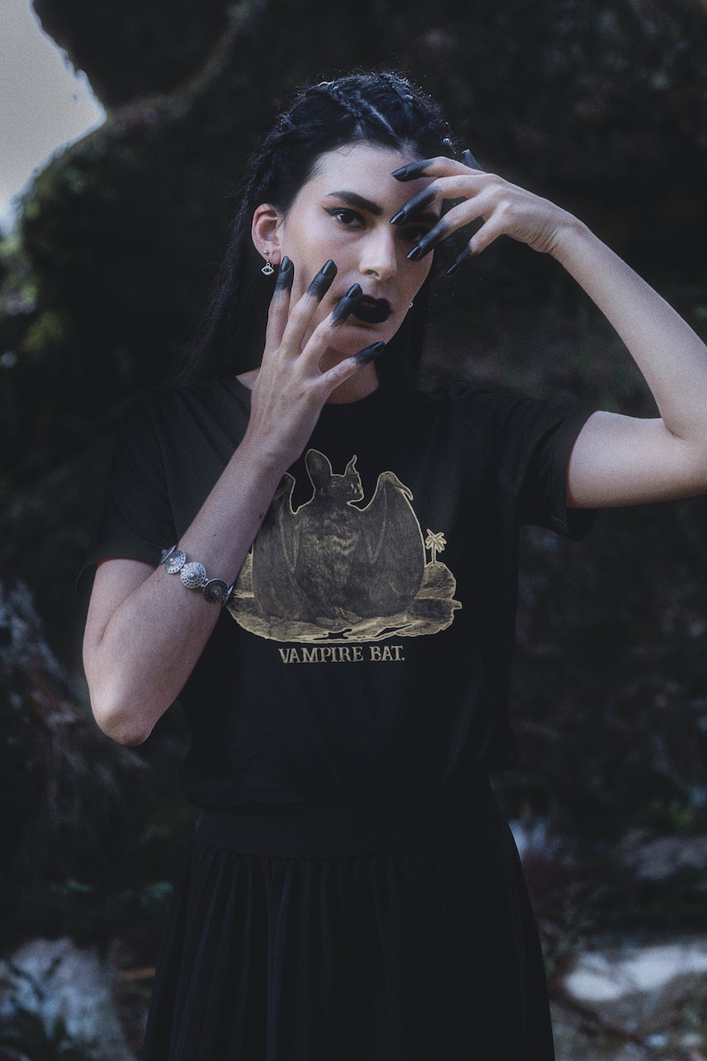 VAMPIRE BAT T-SHIRT - Goth Gothic Shirt - Punk Horror Halloween- Ramones, Sex Pistols, Bauhaus, Exploited - Metal, Grunge, Emo, Alternative image 2