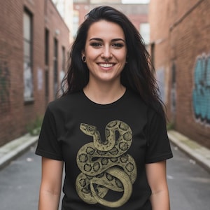 Rattlesnake Shirt Vintage Western T-Shirt Graphic Desert Tee Black Tee Wildlife Style Gift For Cowboy Fan Snake Lover Americana Vibes