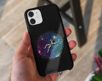 Capa para iPhone Astronauta Relaxante no Espaço / Capa para iPhone Galáxia Espacial Roxa e Azul / Capa para iPhone Espaço Celestial Barely There