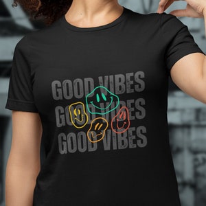 Good Vibes Shirt / Good Vibes Smiley Face Short Sleeve Tee / Graphic Smiley Face Good Vibes Shirt