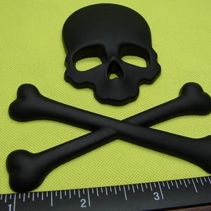 SKULL and CROSSBONES 3D METAL Matte Satin Black Finish High Quality Finish Emblem Sticker Decal For Cars And Bikes