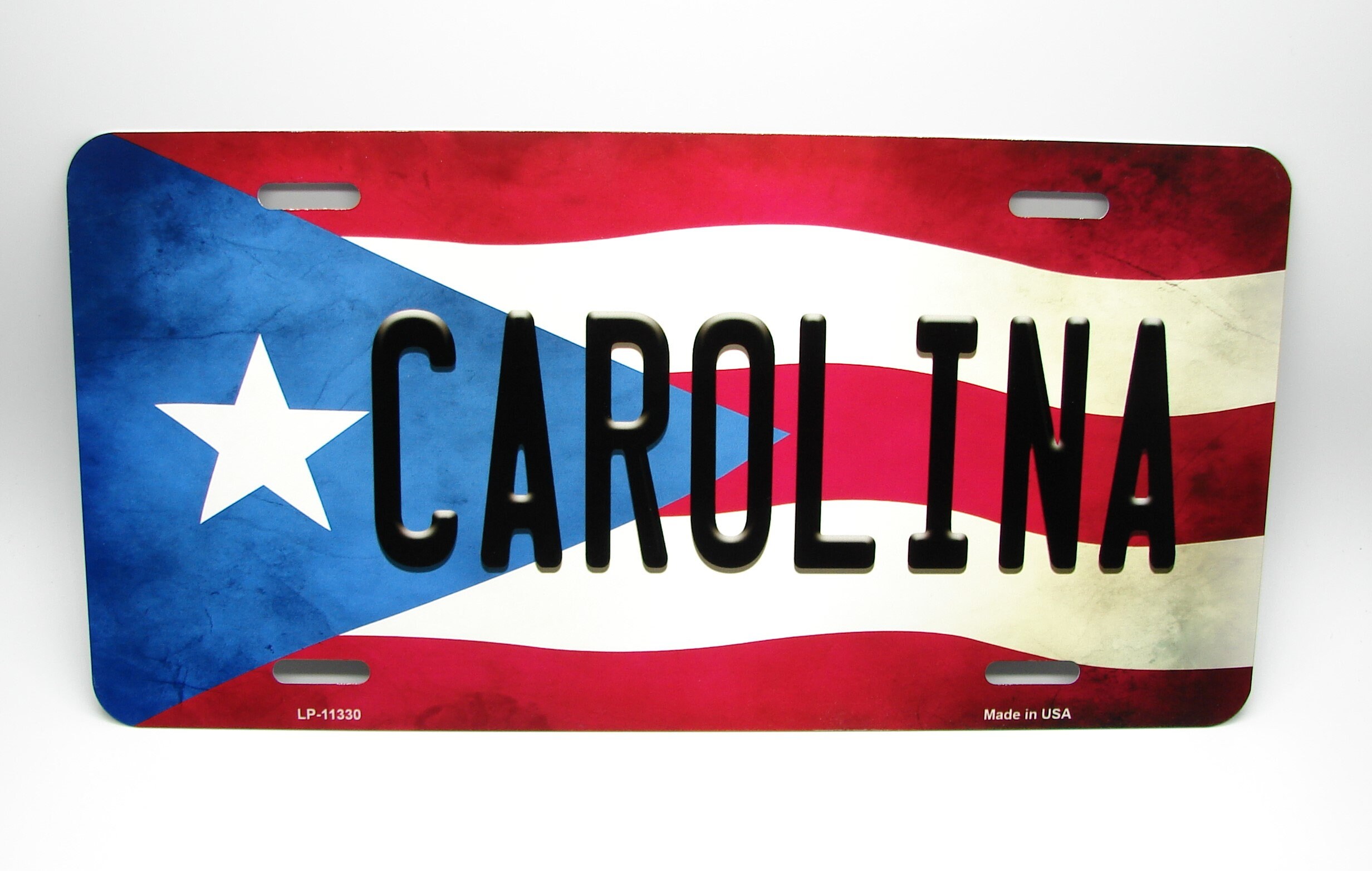 Placa metálica para auto con la bandera de CAROLINA Y PUERTO RICO. Placa con la bandera de Puerto Rico.