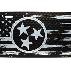 TENNESSEE STATE FLAGGE Amerikanische taktische Flagge Karbonfaser-Look Muster gebürstetes Metall Auto Neuheit Kennzeichen Auto Tag