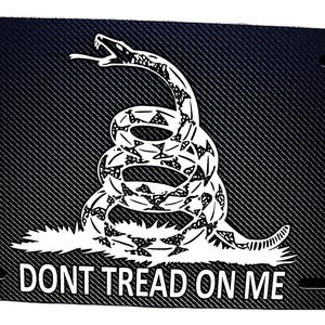Don&#39;t Tread On Me Gadsden Flag Metal Car Novelty License Plate Auto tag Carbon Fiber Look. RATTLE SNAKE