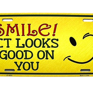 SMILEY Emoji FACCIA FELICE Emoticon Metallo Auto Novità Targa Auto Tag, Sorridi Sii Felice