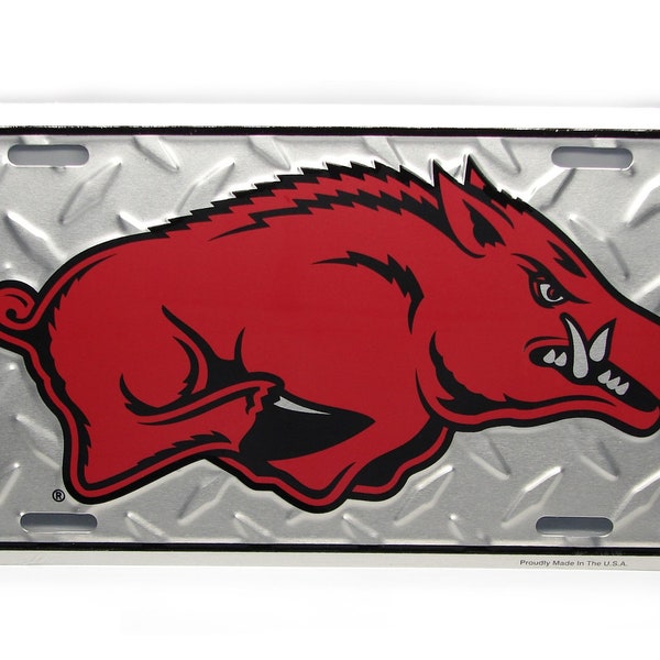 University Arkansas RAZORBACKS 3D EMBOSSED Metal Car Novelty License Plate Auto Tag