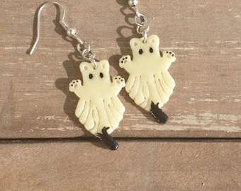 Orecchini a forma di gatto fantasma che brillano al buio: gioielli di Halloween fatti a mano