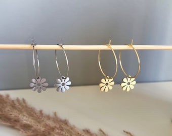 Ohrringe Blumen Anhänger ~ gold oder silber ~ Creolen ~ Gänseblümchen