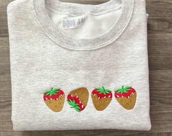 Strawberry  sweatshirt / Vintage sweatshirt/Embroidery Crewneck/ trendy Crewneck / embroidery sweatshirt