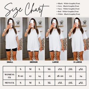 The image is a size chart that shows the different sizes of a white t-shirt for women and men, with corresponding measurements.
