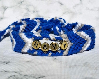 Handgemachte Militärzweig Armband: Benutzerdefinierte Farben, Gold Buchstabenperlen