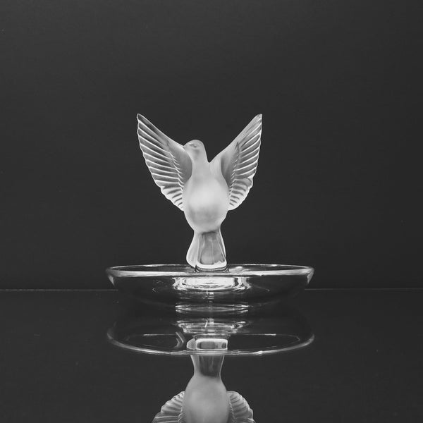 Lalique France Thalie Round Pin Tray | Dove Figurine