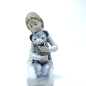 Nao Lladro Girl With “My Teddy Bear” Figurine