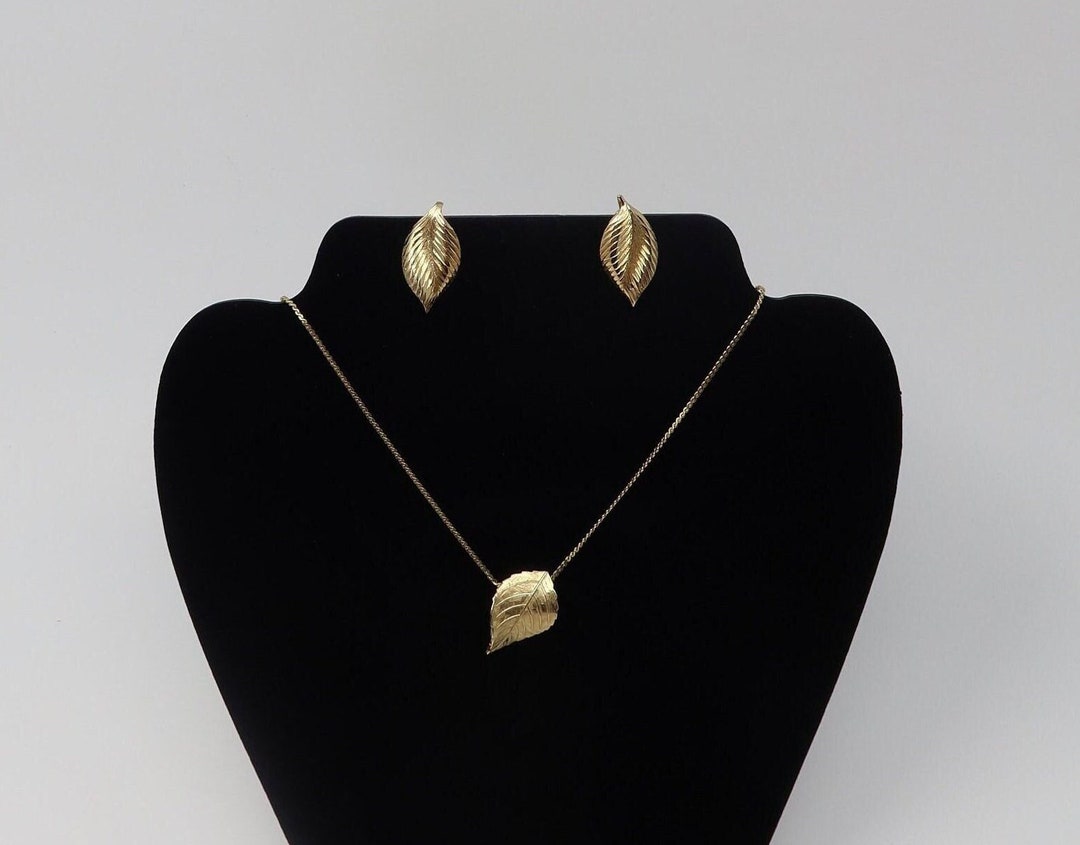 【残りわずか】 Dior Christian Leaf Etsy - Set Earings and Necklace アクセサリー