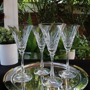 Oscar De La Renta &quot;Waldorf&quot; Crystal  Water/Wine Glasses- Set of 4