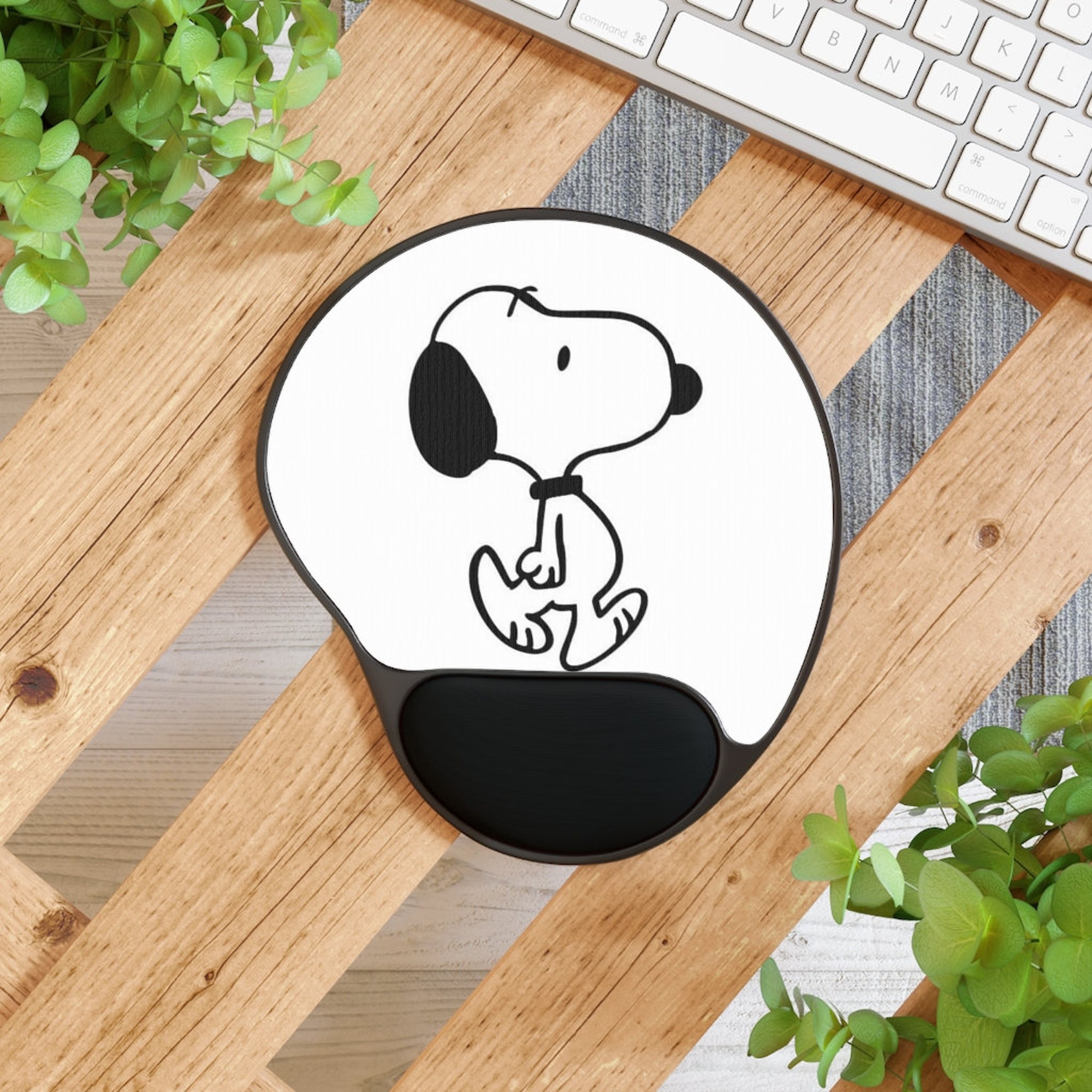 Snoopy Mouse Pad With Wrist RestMouse Pad With Wrist Rest